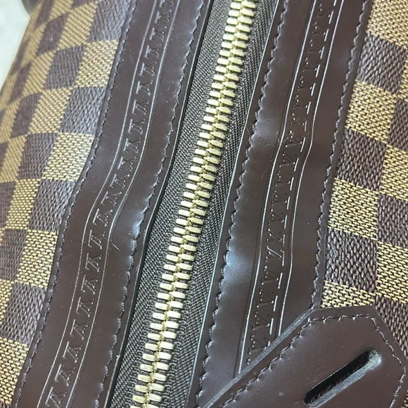 LOUIS VUITTON DAMIER EBENE TRAVELLER BAG - Picture 4 of 12